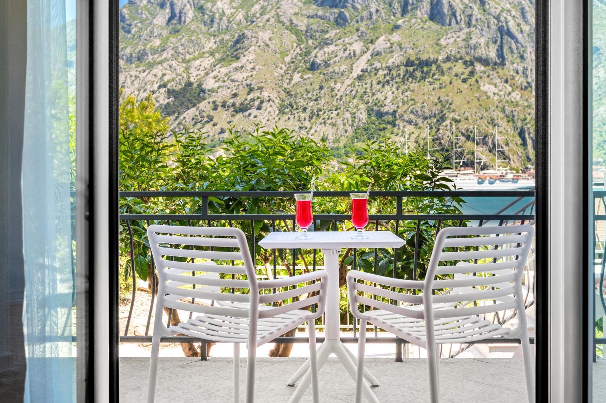 Apartments Doncic Kotor Extérieur photo